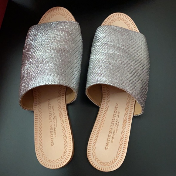 Sandals - Picture 2 of 6